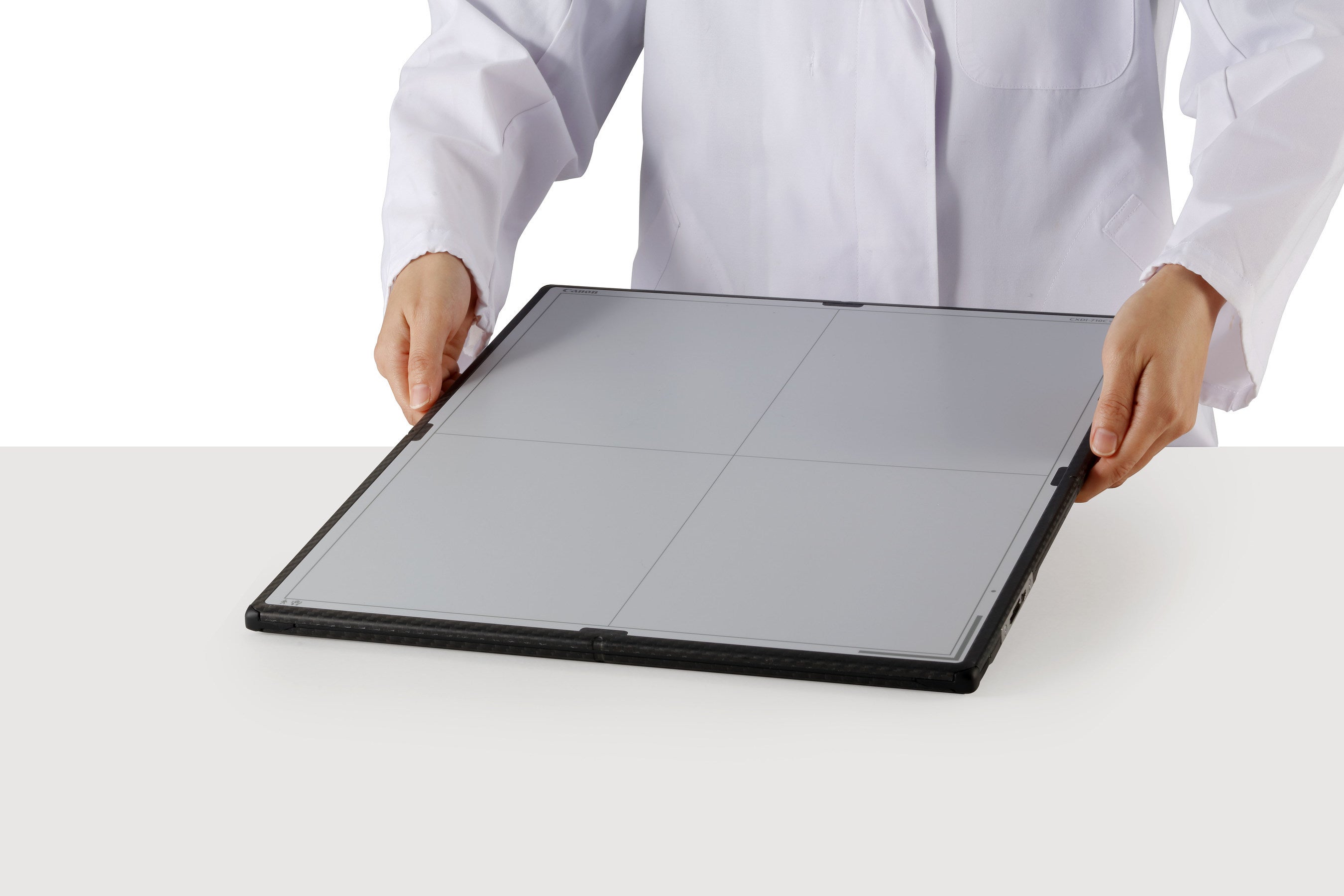 RSNA 2017: Canon showcases updated DR systems that highlight ergonomic design
