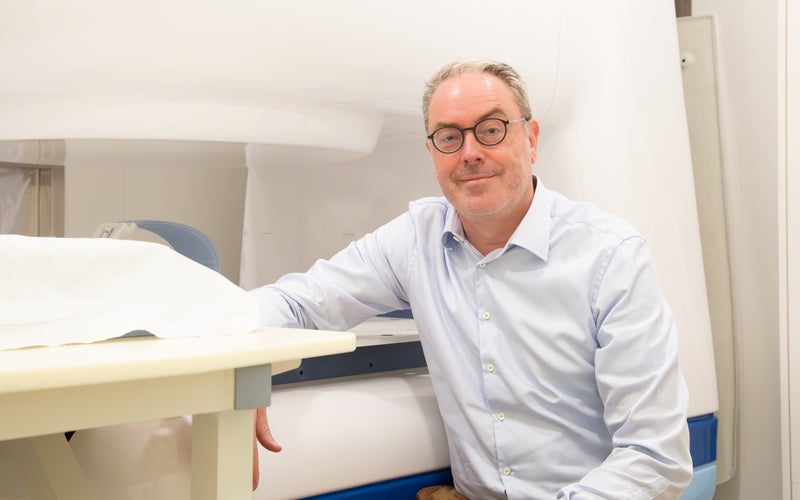 Scientists Develop Method to Visualize Proton Beam Trajectory Using MRI