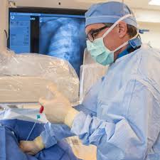 Interventional Imagers Exposed to Markedly Higher Radiation Levels During Heart Procedures